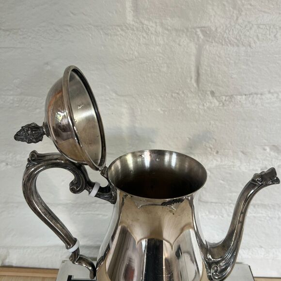 Vintage Leonard Silverplate Tea Pot with Ornate Floral Design - Picture 5 of 7